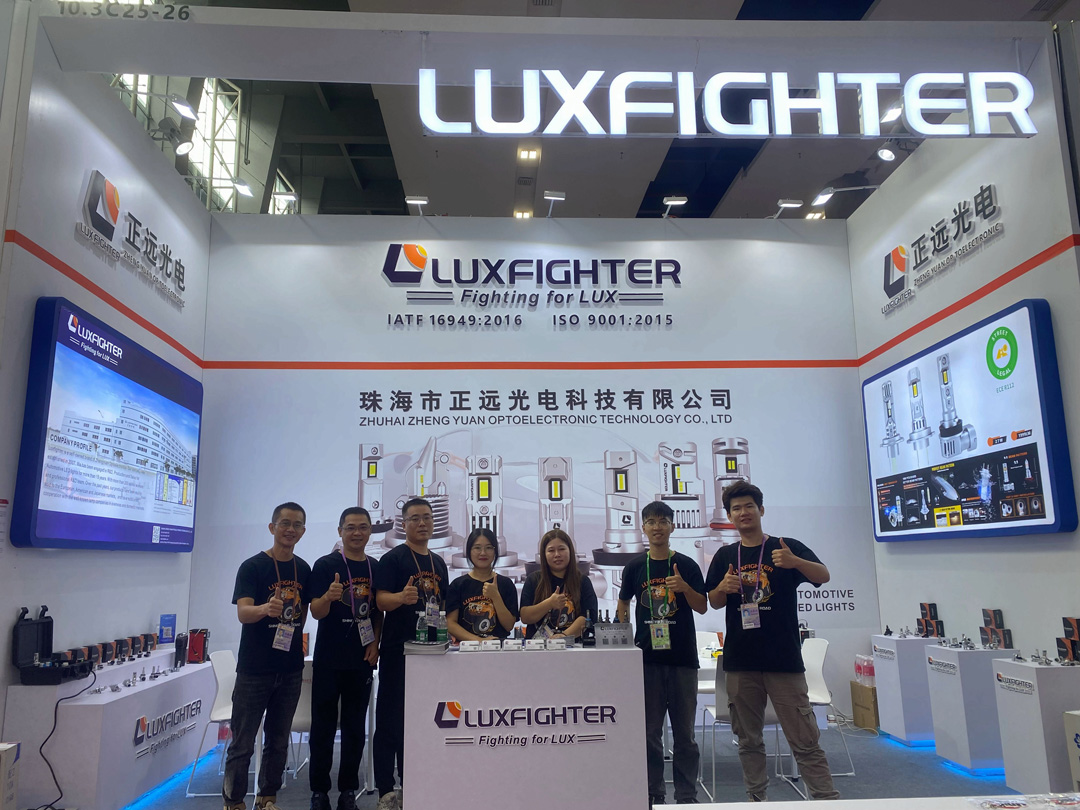 Luxfighter LED -ajovalot 134. kantonmessu
